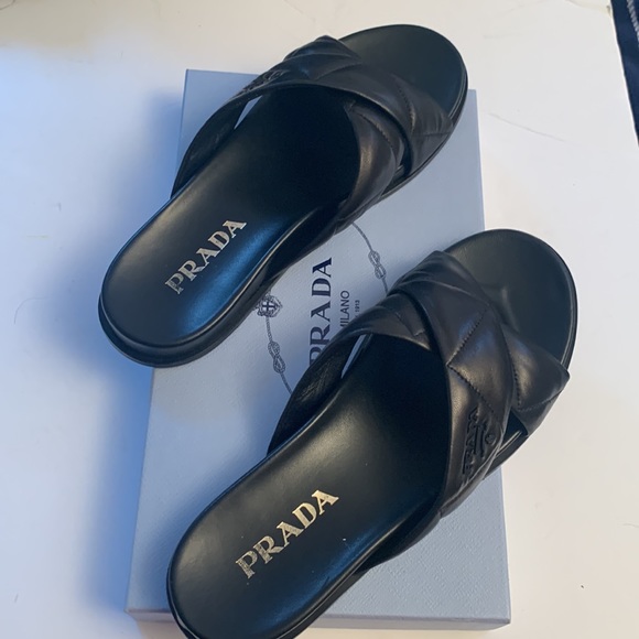 Prada Black Leather Monogram Sandals Size 8 Excellent Condition - Picture 10 of 15